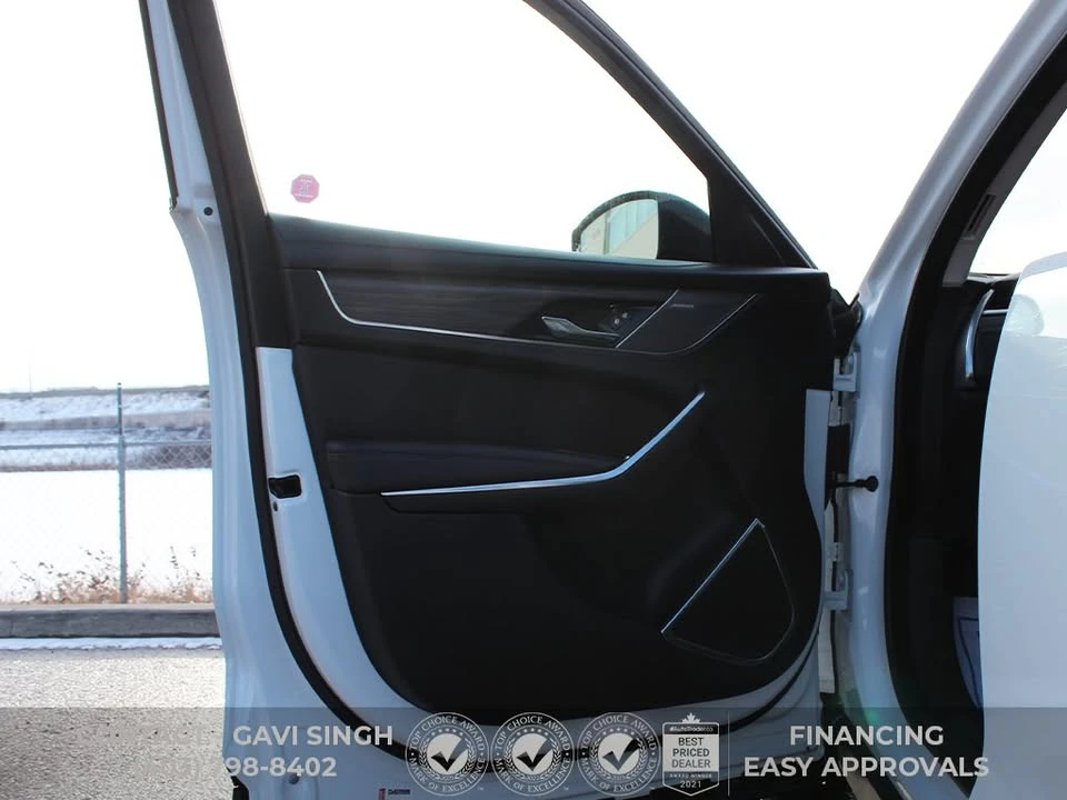 2021 Jaguar F-Pace - Image 15 of 17