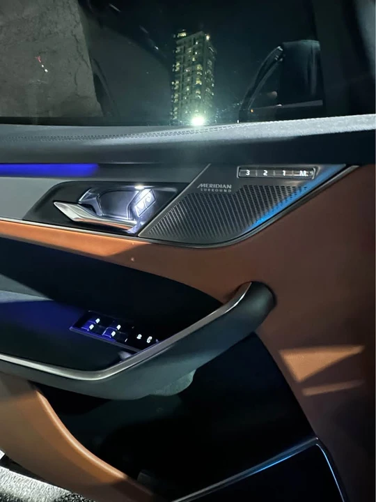 2021 Jaguar F-Pace - Image 10 of 14