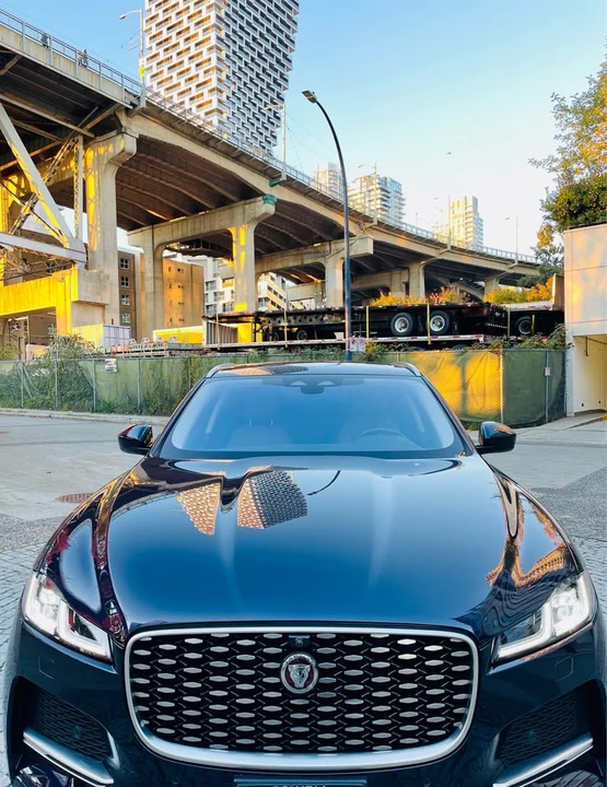 2021 Jaguar F-Pace - Image 4 of 6