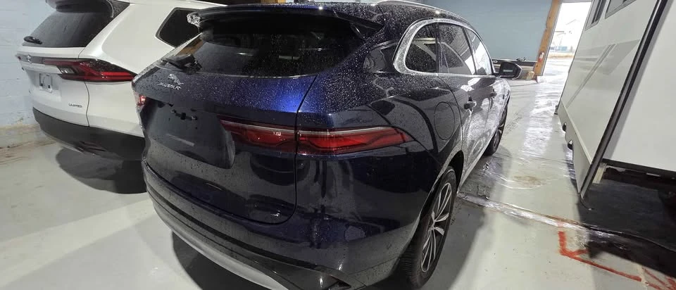2021 Jaguar F-Pace - Image 8 of 10