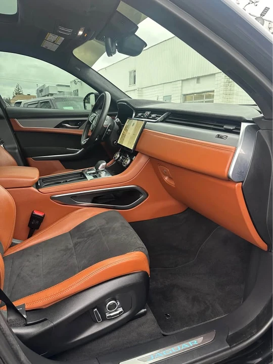 2021 Jaguar F-Pace - Image 3 of 14