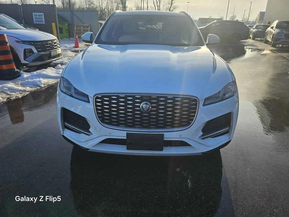 2021 Jaguar F-Pace - Image 2 of 9