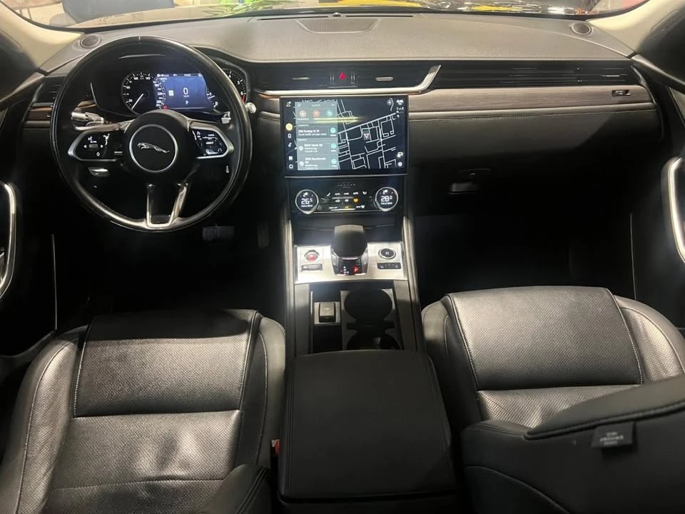 2021 Jaguar F-Pace - Image 7 of 17