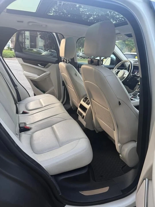 2021 Jaguar F-Pace - Image 6 of 11