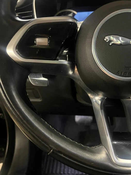 2021 Jaguar F-Pace - Image 13 of 17
