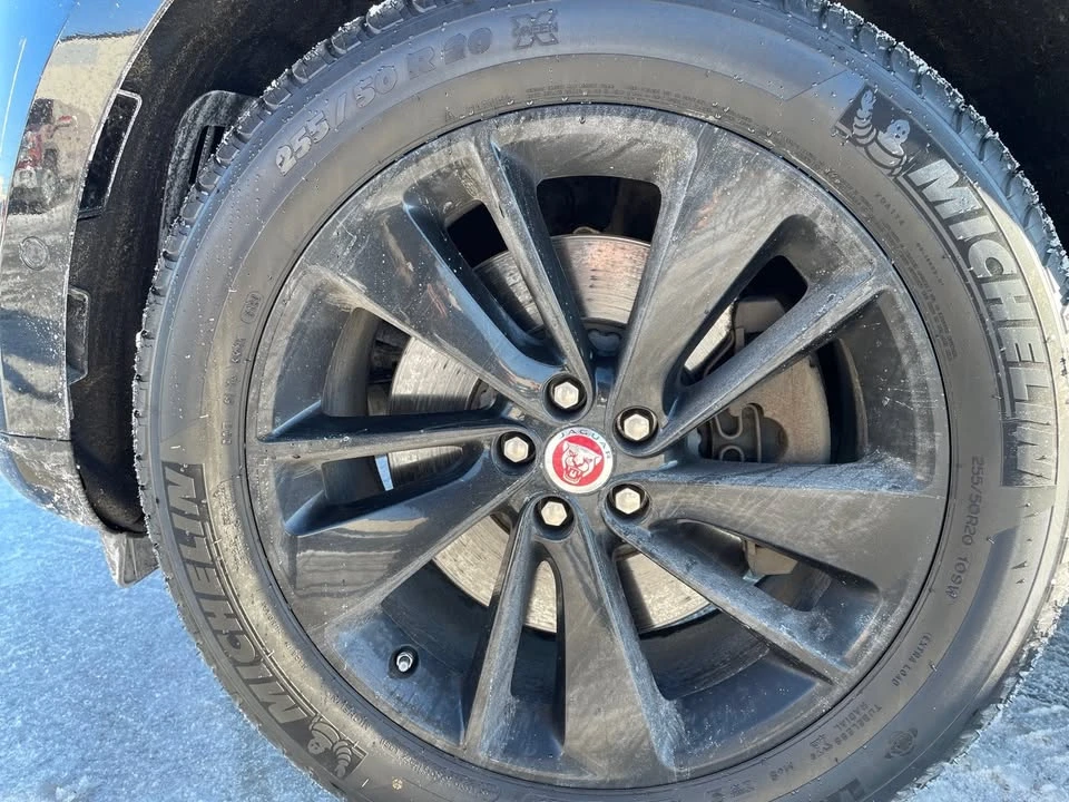 2021 Jaguar F-Pace - Image 9 of 20