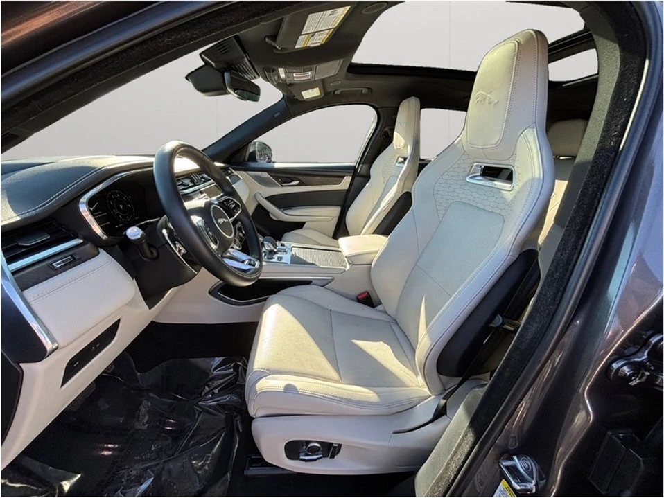 2021 Jaguar F-Pace - Image 2 of 19