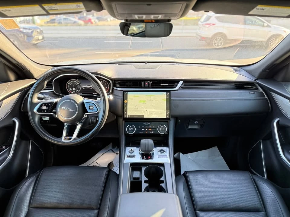 2021 Jaguar F-Pace - Image 16 of 20