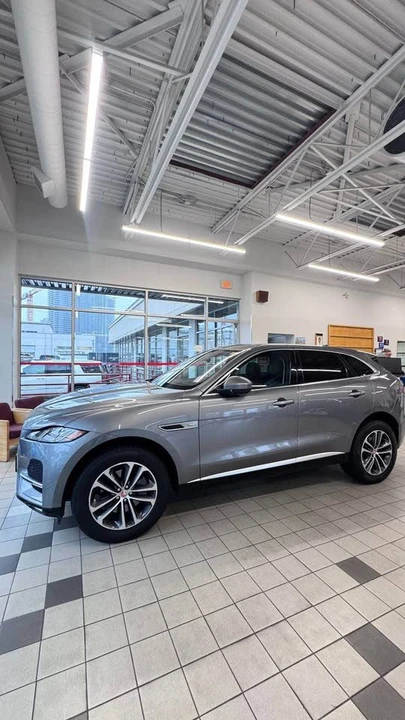 2021 Jaguar F-Pace - Image 10 of 10