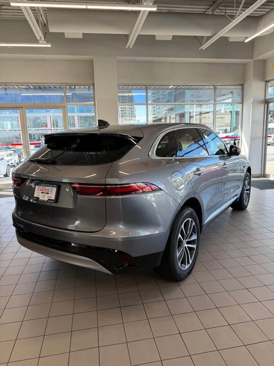 2021 Jaguar F-Pace - Image 3 of 14