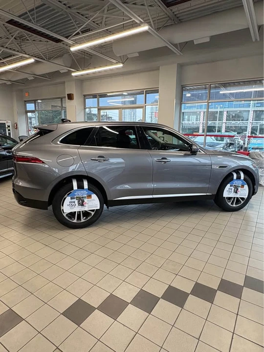 2021 Jaguar F-Pace - Image 2 of 9