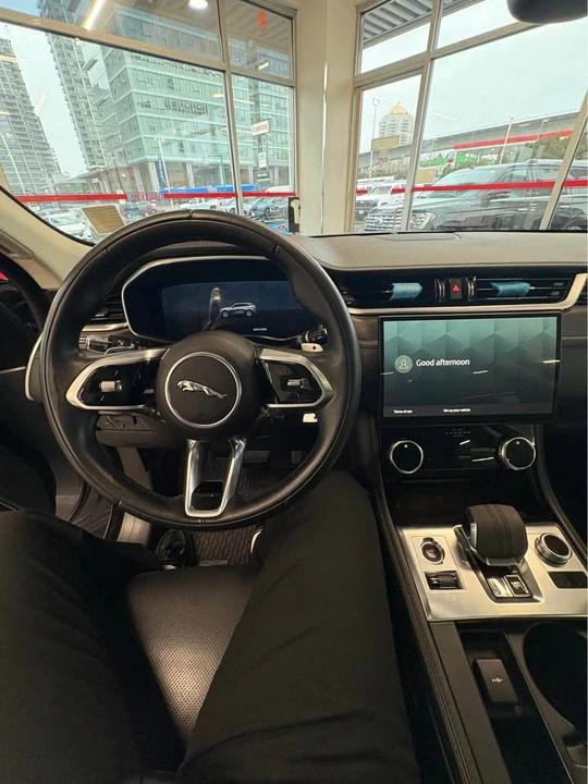 2021 Jaguar F-Pace - Image 5 of 9