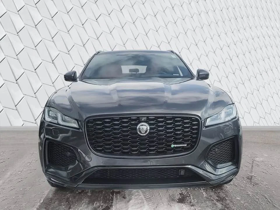2021 Jaguar F-Pace - Image 2 of 17