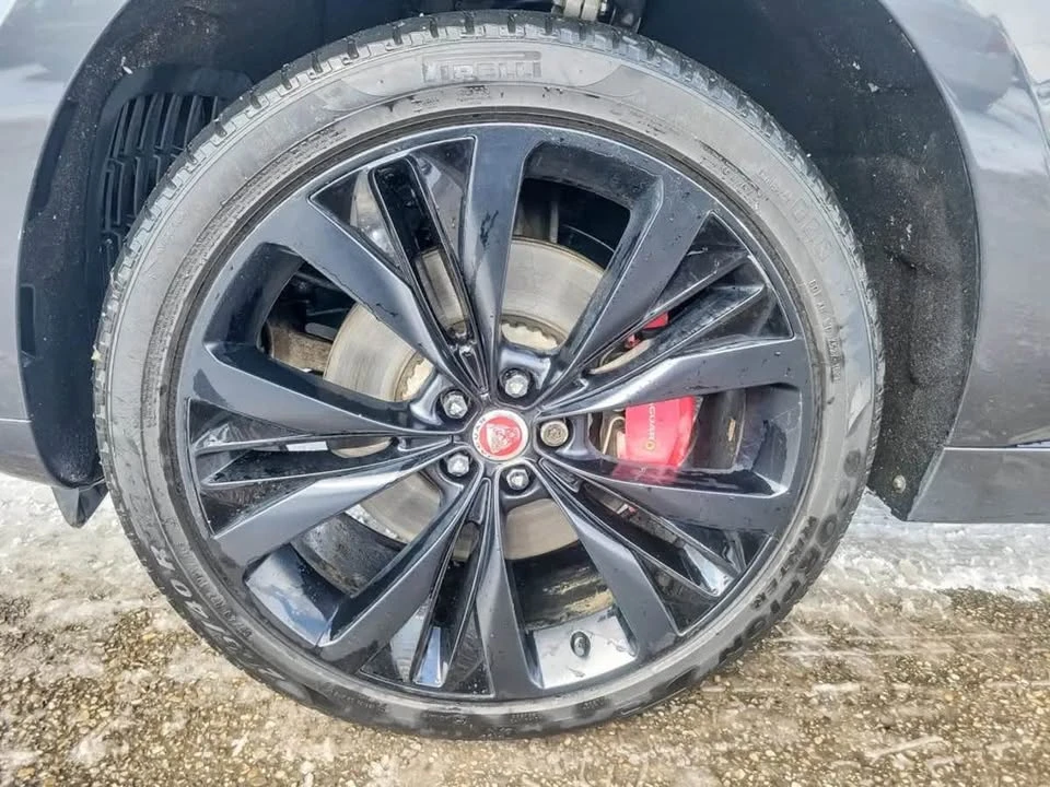 2021 Jaguar F-Pace - Image 6 of 17