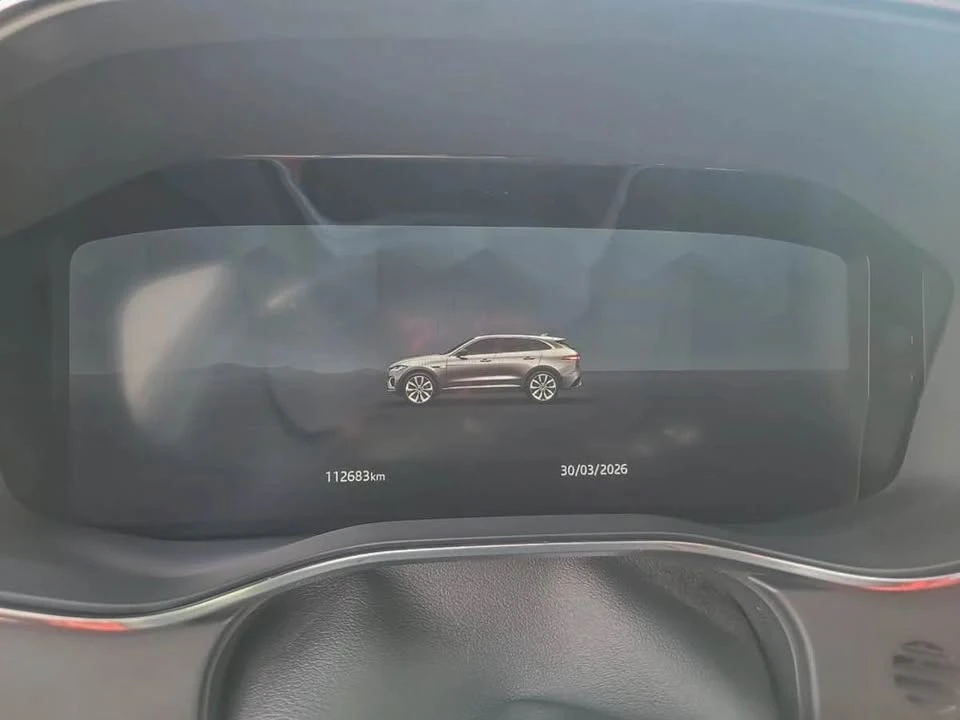 2021 Jaguar F-Pace - Image 10 of 17