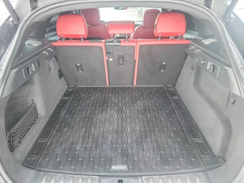 2021 Jaguar F-Pace - Image 8 of 17