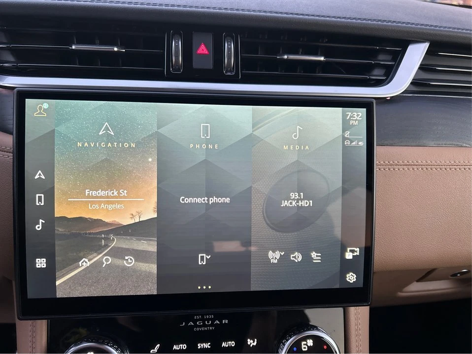 2021 Jaguar F-Pace - Image 16 of 20