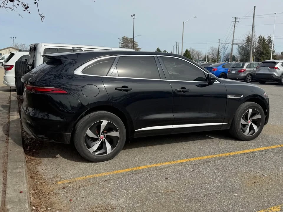2021 Jaguar F-Pace - Image 3 of 4