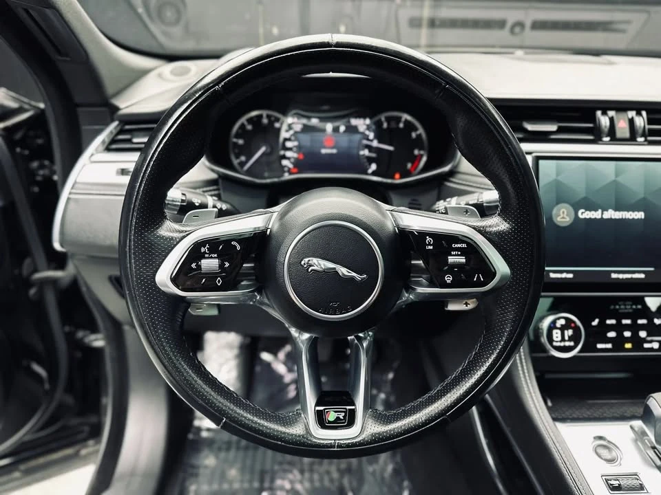 2021 Jaguar F-Pace - Image 15 of 18