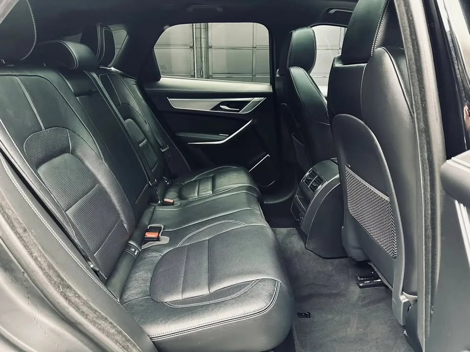 2021 Jaguar F-Pace - Image 13 of 18