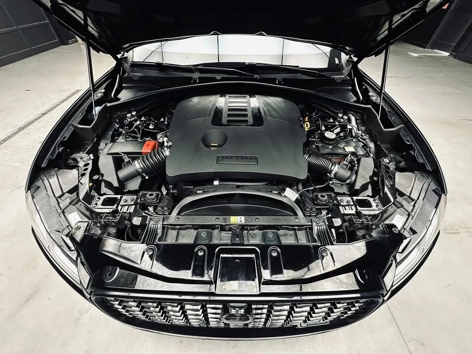 2021 Jaguar F-Pace - Image 18 of 18