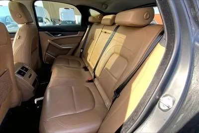 2021 Jaguar F-Pace - Image 10 of 12