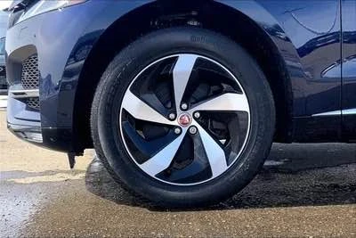 2021 Jaguar F-Pace - Image 5 of 12