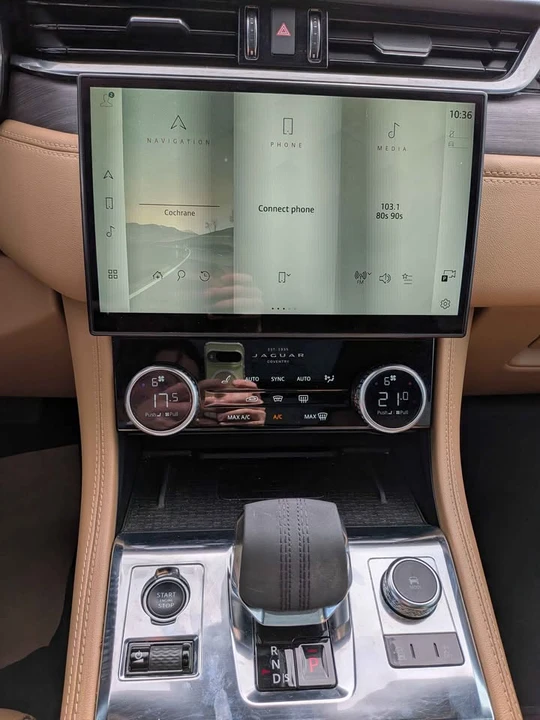 2021 Jaguar F-Pace - Image 5 of 7