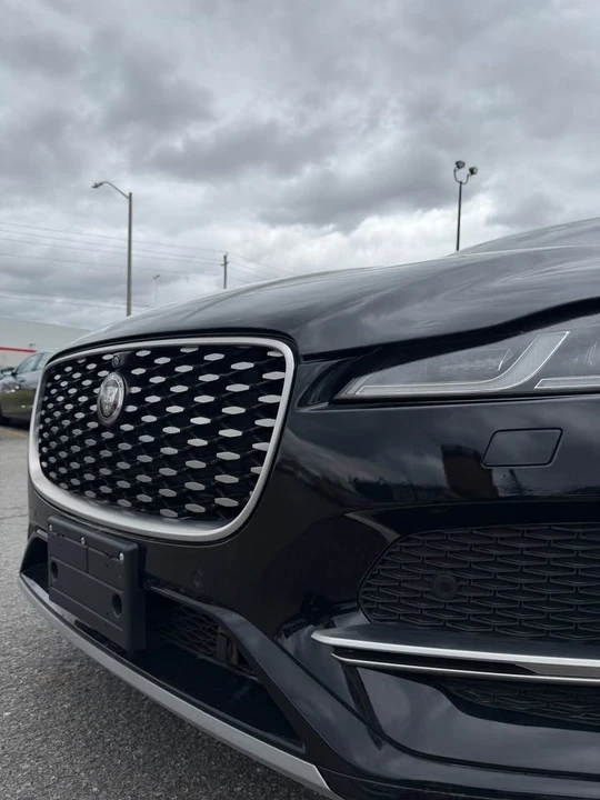 2021 Jaguar F-Pace - Image 11 of 11
