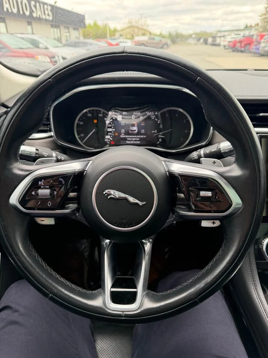 2021 Jaguar F-Pace - Image 7 of 11