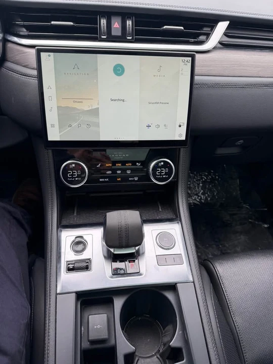 2021 Jaguar F-Pace - Image 8 of 11