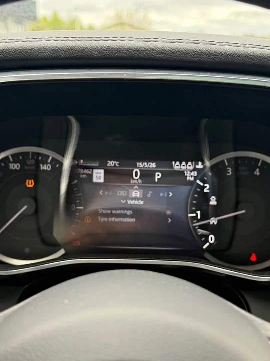 2021 Jaguar F-Pace - Image 9 of 11
