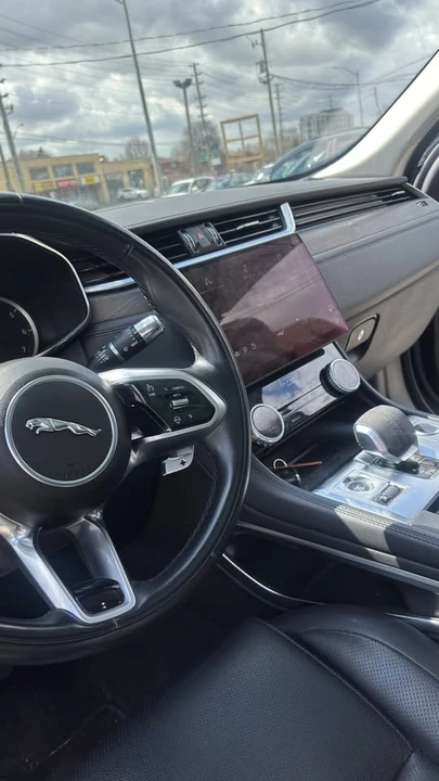 2021 Jaguar F-Pace - Image 4 of 6
