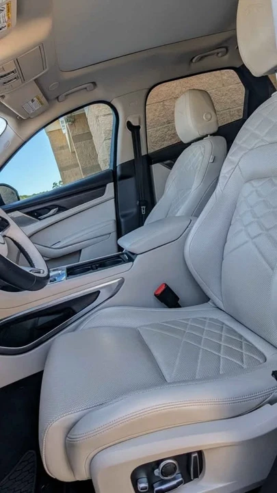 2021 Jaguar F-Pace - Image 6 of 13