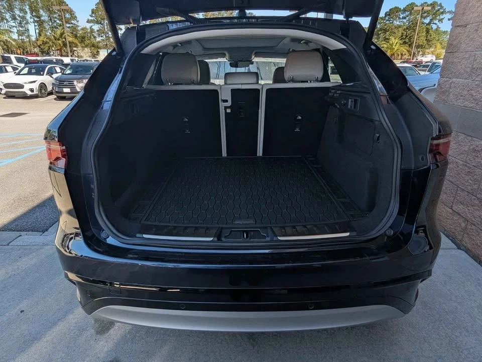 2021 Jaguar F-Pace - Image 12 of 13