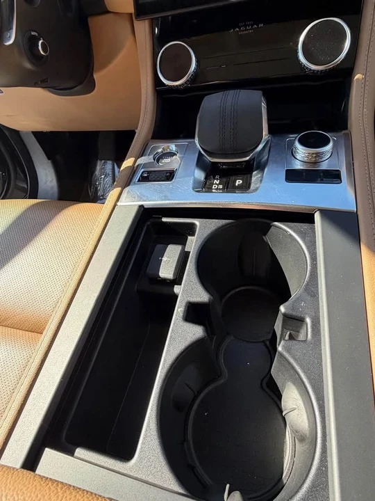 2021 Jaguar F-Pace - Image 3 of 8