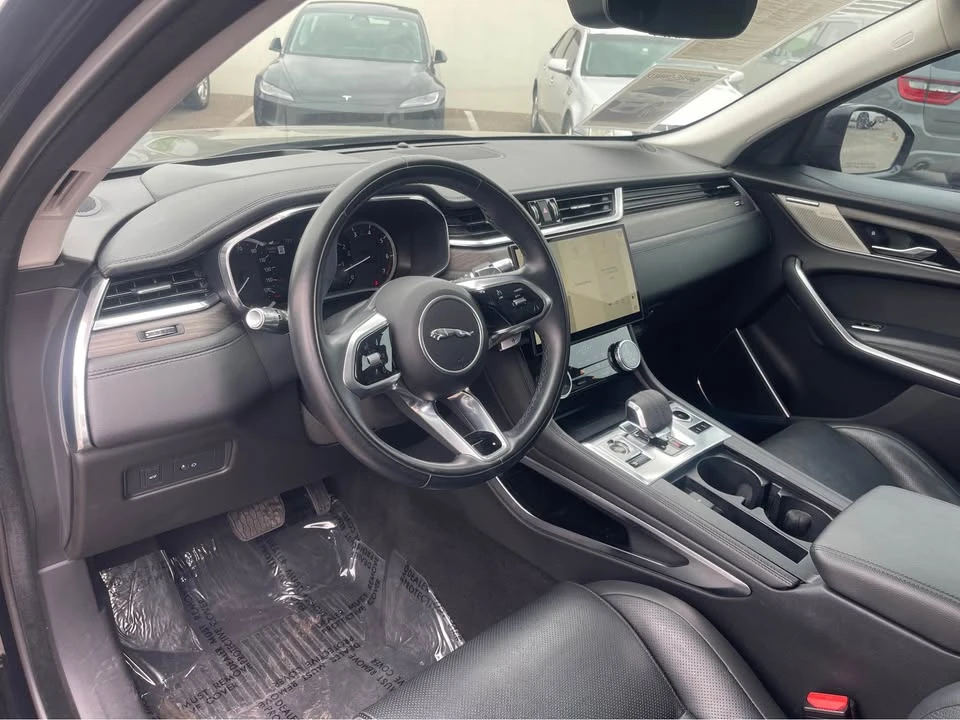 2021 Jaguar F-Pace - Image 10 of 13
