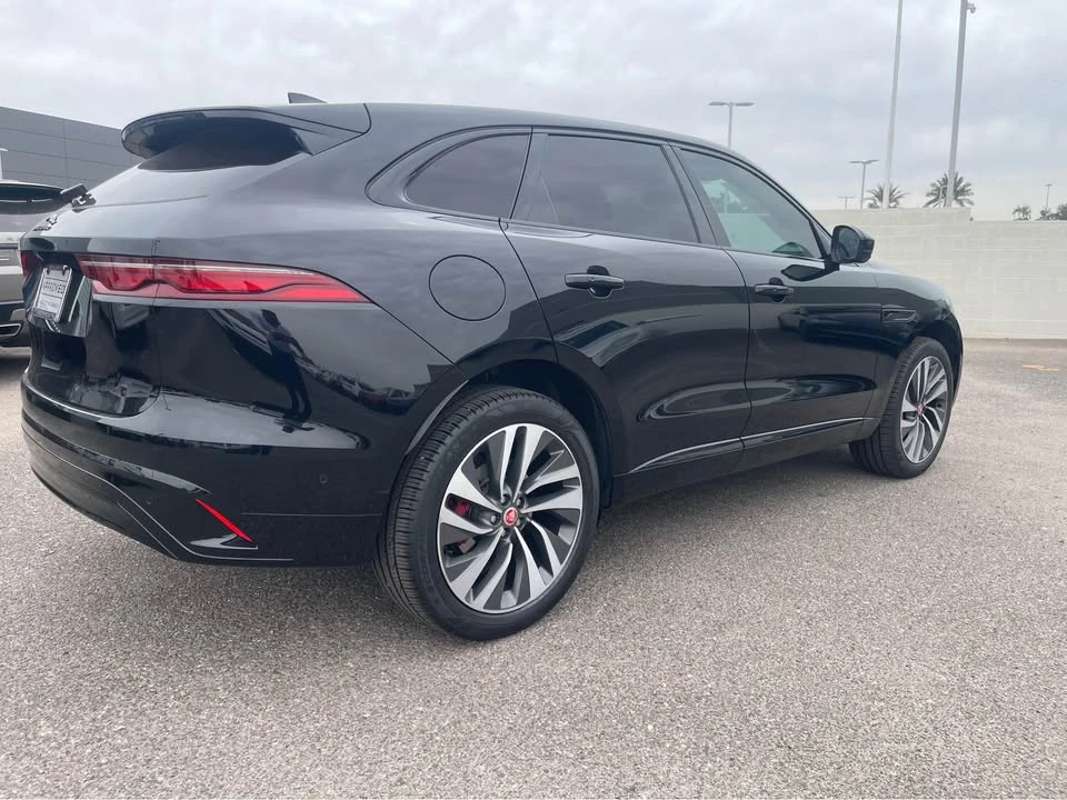 2021 Jaguar F-Pace - Image 4 of 13