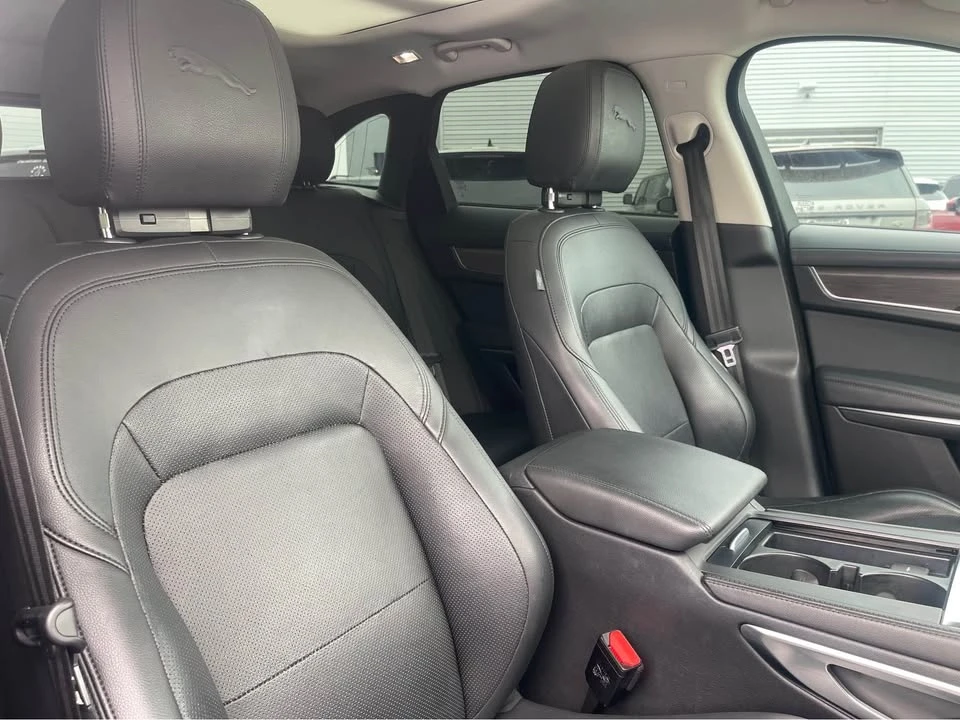 2021 Jaguar F-Pace - Image 8 of 13