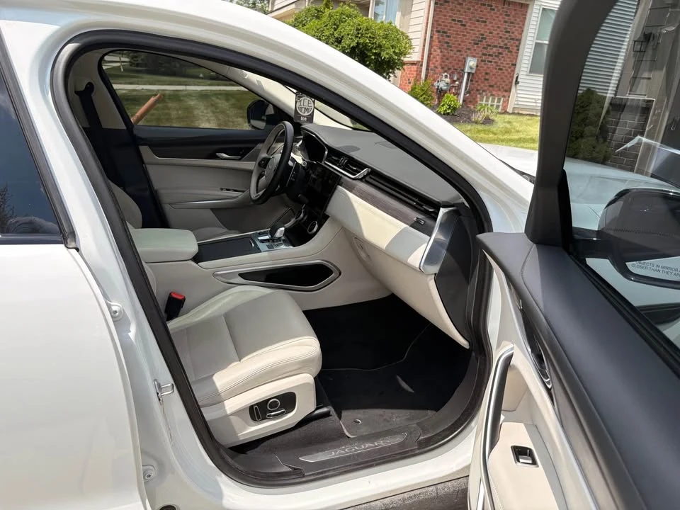 2021 Jaguar F-Pace - Image 15 of 19