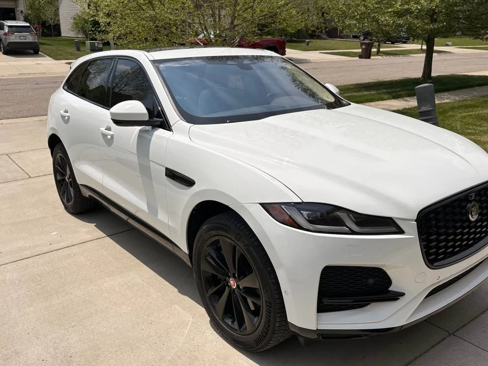 2021 Jaguar F-Pace - Image 3 of 19