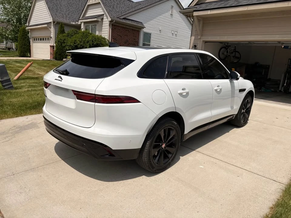 2021 Jaguar F-Pace - Image 5 of 19