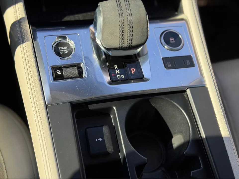 2021 Jaguar F-Pace - Image 19 of 20
