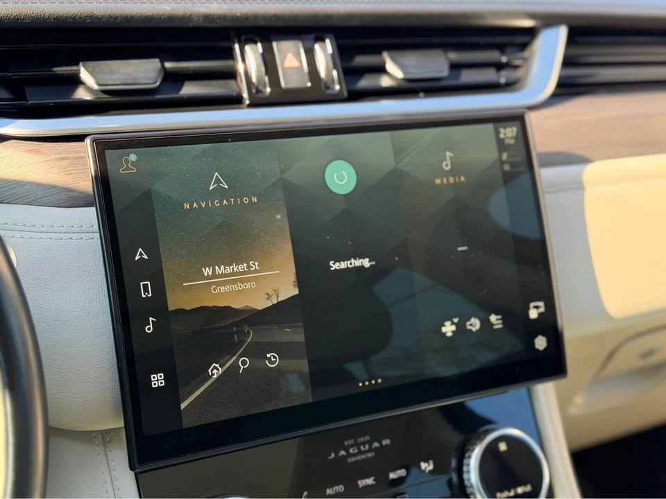 2021 Jaguar F-Pace - Image 16 of 20