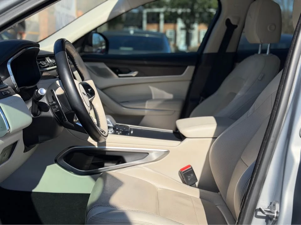 2021 Jaguar F-Pace - Image 8 of 20