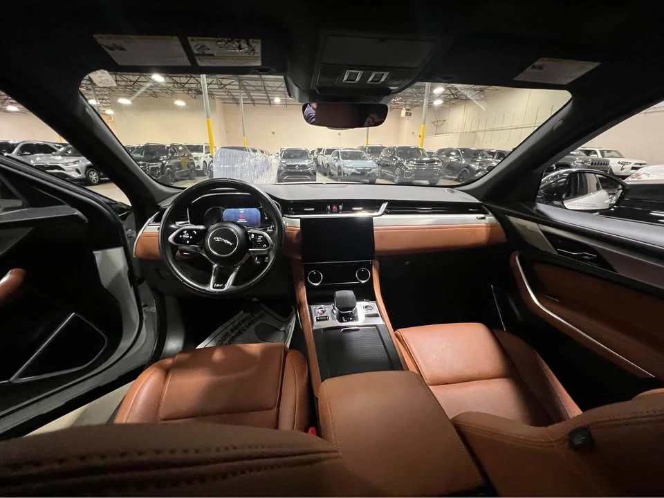 2021 Jaguar F-Pace - Image 11 of 14