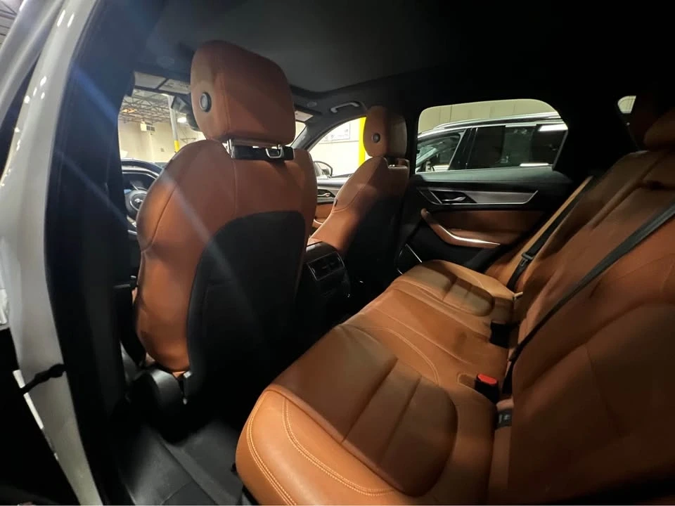 2021 Jaguar F-Pace - Image 13 of 14