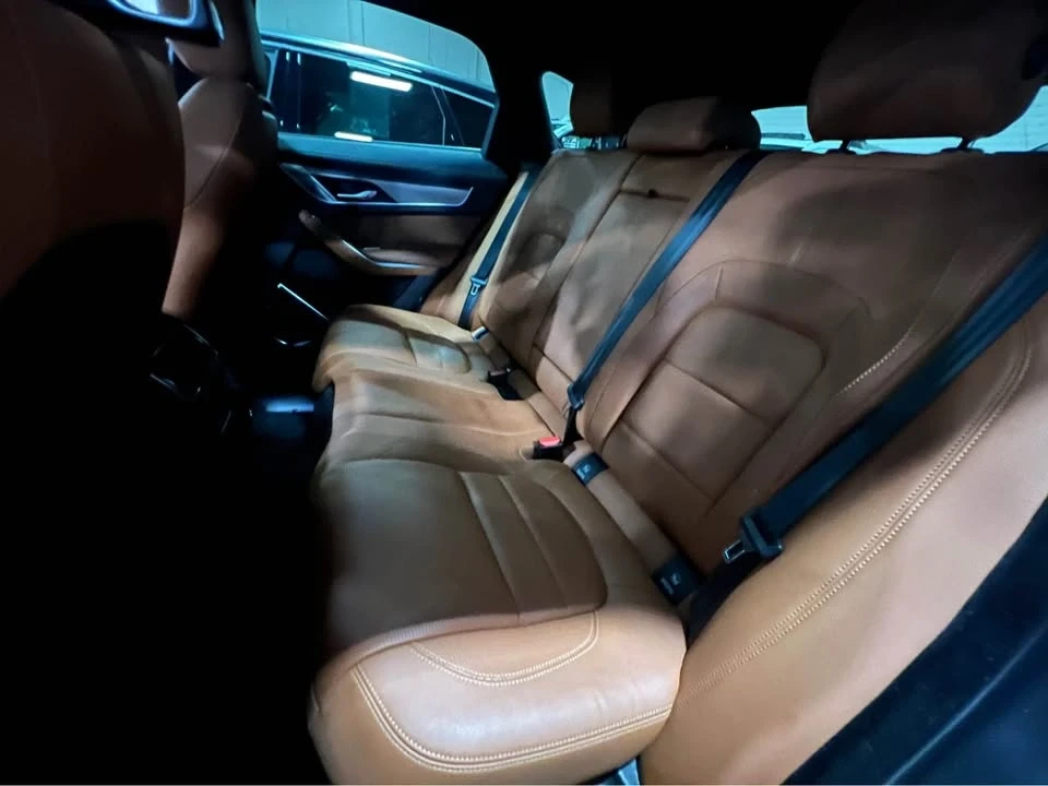 2021 Jaguar F-Pace - Image 12 of 14