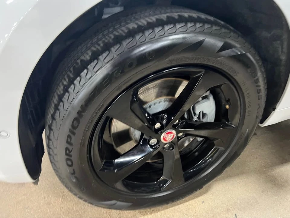 2021 Jaguar F-Pace - Image 9 of 14