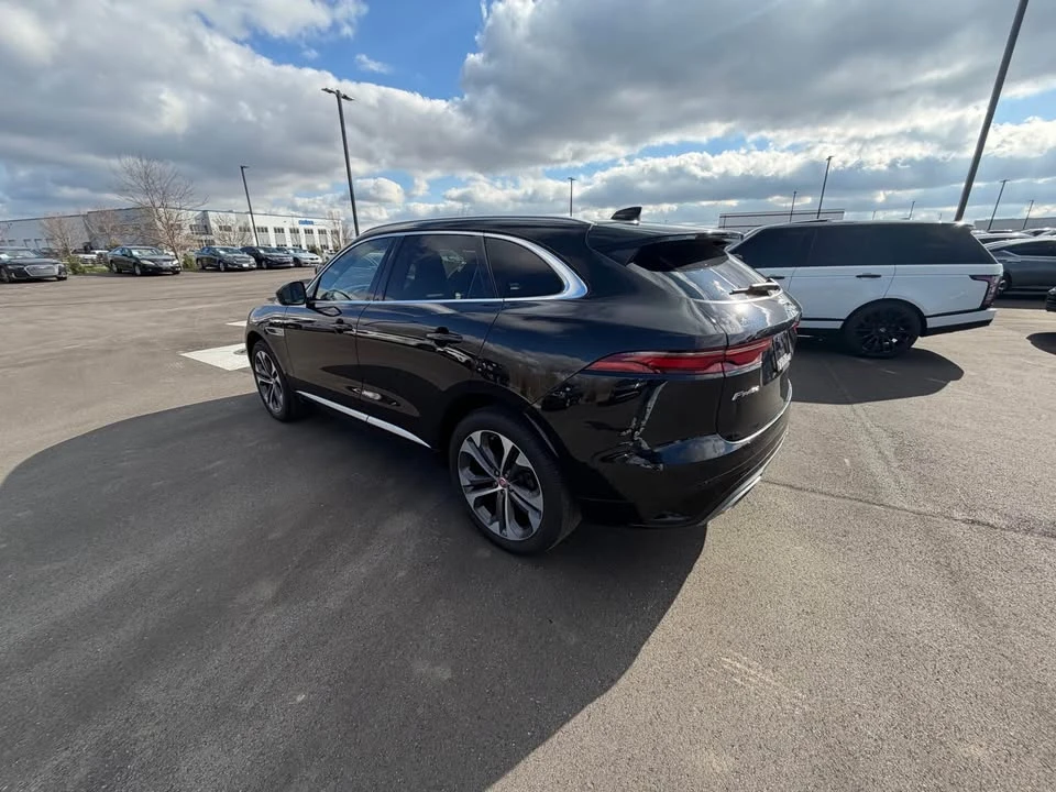 2021 Jaguar F-Pace - Image 10 of 12